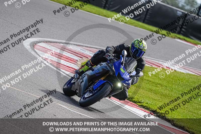 donington no limits trackday;donington park photographs;donington trackday photographs;no limits trackdays;peter wileman photography;trackday digital images;trackday photos